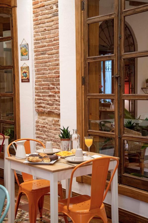 La Casa Del Medico Hosteria Rural Urda Bagian luar foto