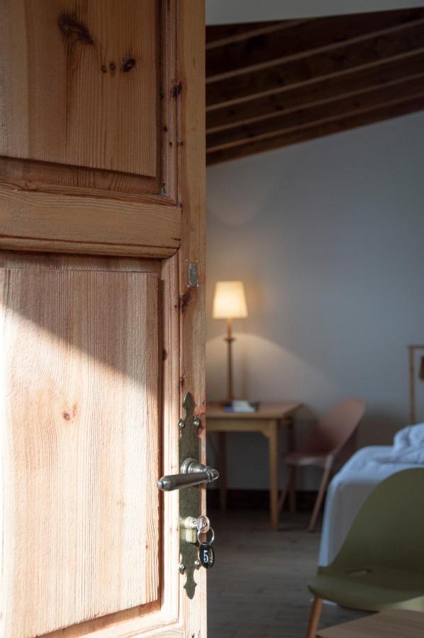 La Casa Del Medico Hosteria Rural Urda Bagian luar foto