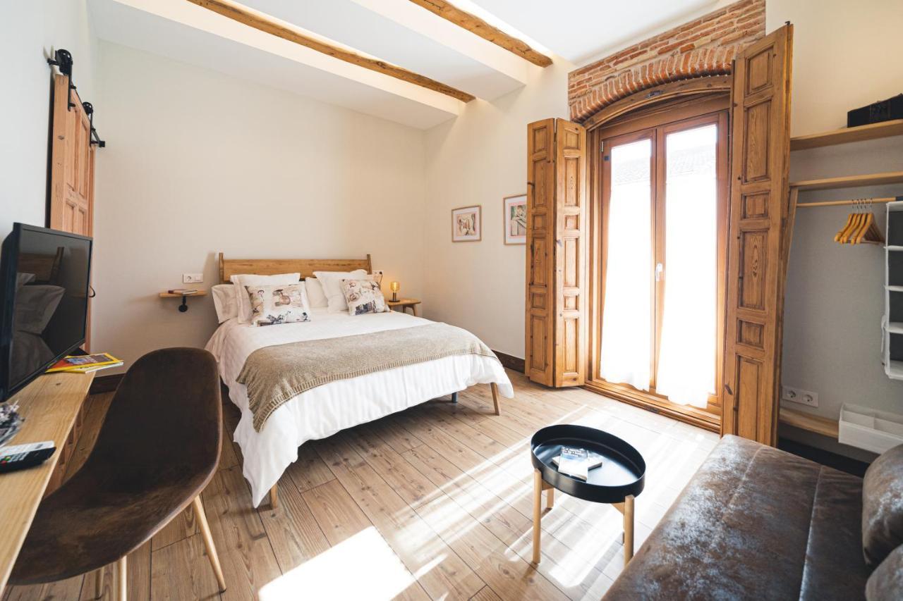 La Casa Del Medico Hosteria Rural Urda Bagian luar foto