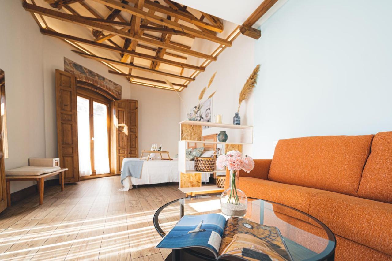 La Casa Del Medico Hosteria Rural Urda Bagian luar foto